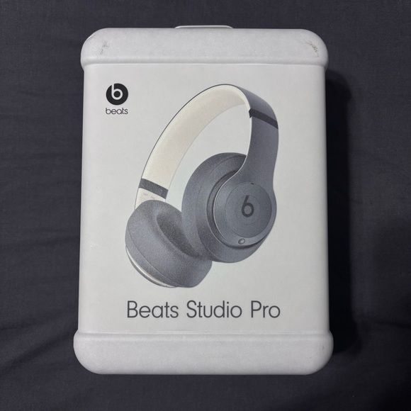 Beats Studio Pro